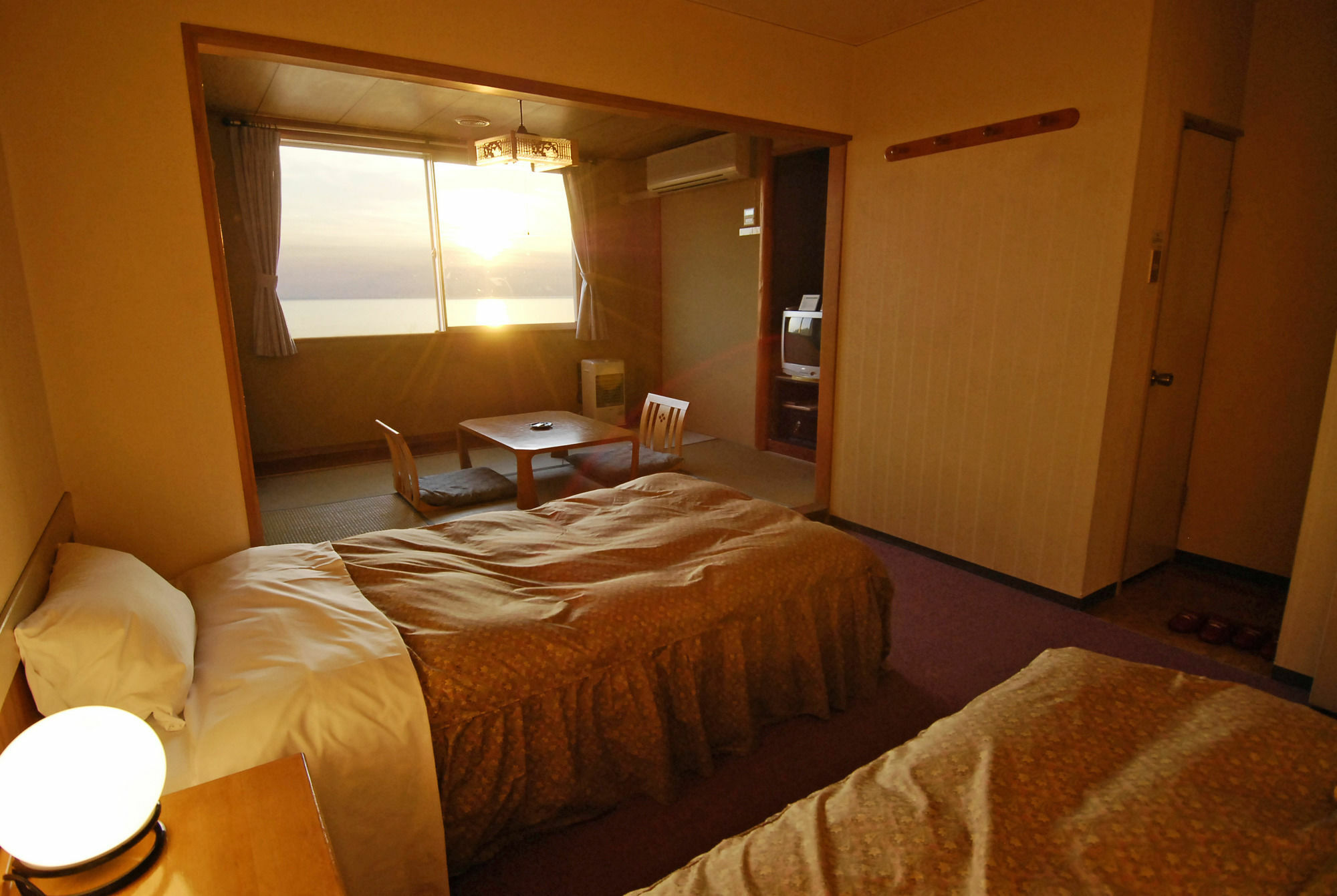 Shiretoko Yuhi No Ataruie Onsen Hostel Shari Esterno foto