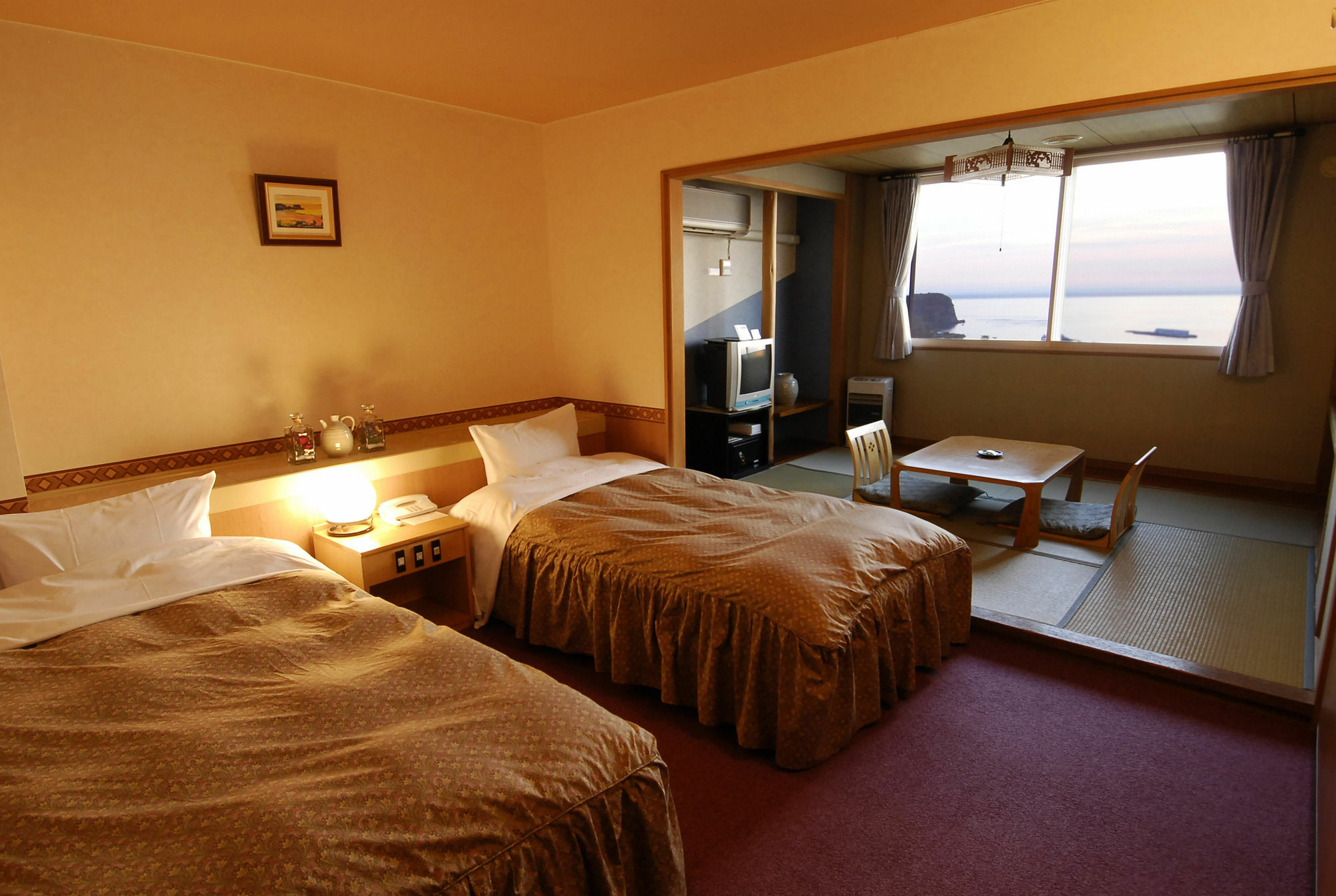 Shiretoko Yuhi No Ataruie Onsen Hostel Shari Esterno foto